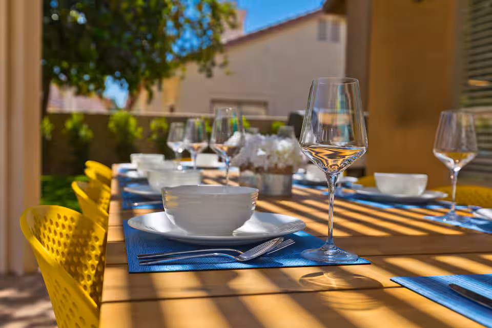 Lush Desert Living - photo 2