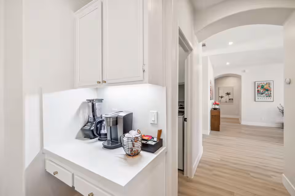 Lush Luxury Living - photo 3